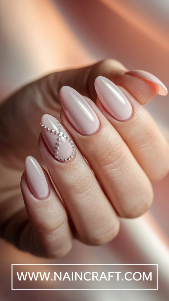 24+ Almond Nail Ideas That Are Too Pretty to Pass Up (From Classy to Trendy Designs) 24+ Almond Nail Ideas That Are Too Pretty to Pass Up (From Classy to Trendy Designs)