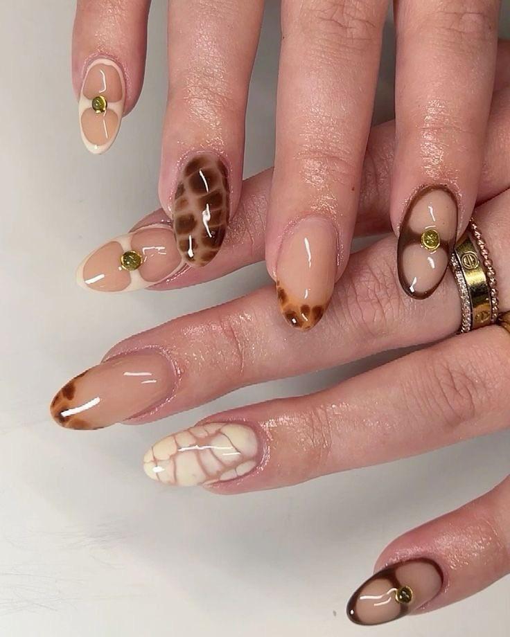 Animal Print & Minimal Gold Accent Nails