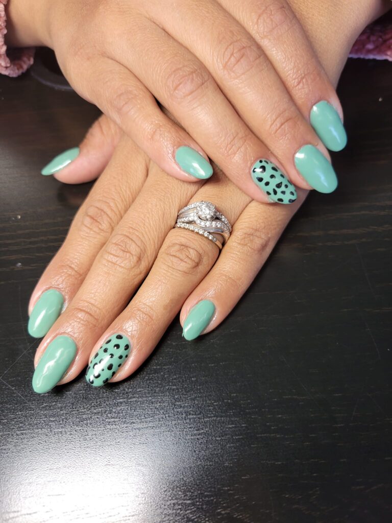 Cute Thanksgiving Nails in Mint Green