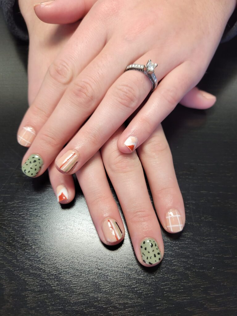 Cute Thanksgiving Nails with Green and Neutral Accents