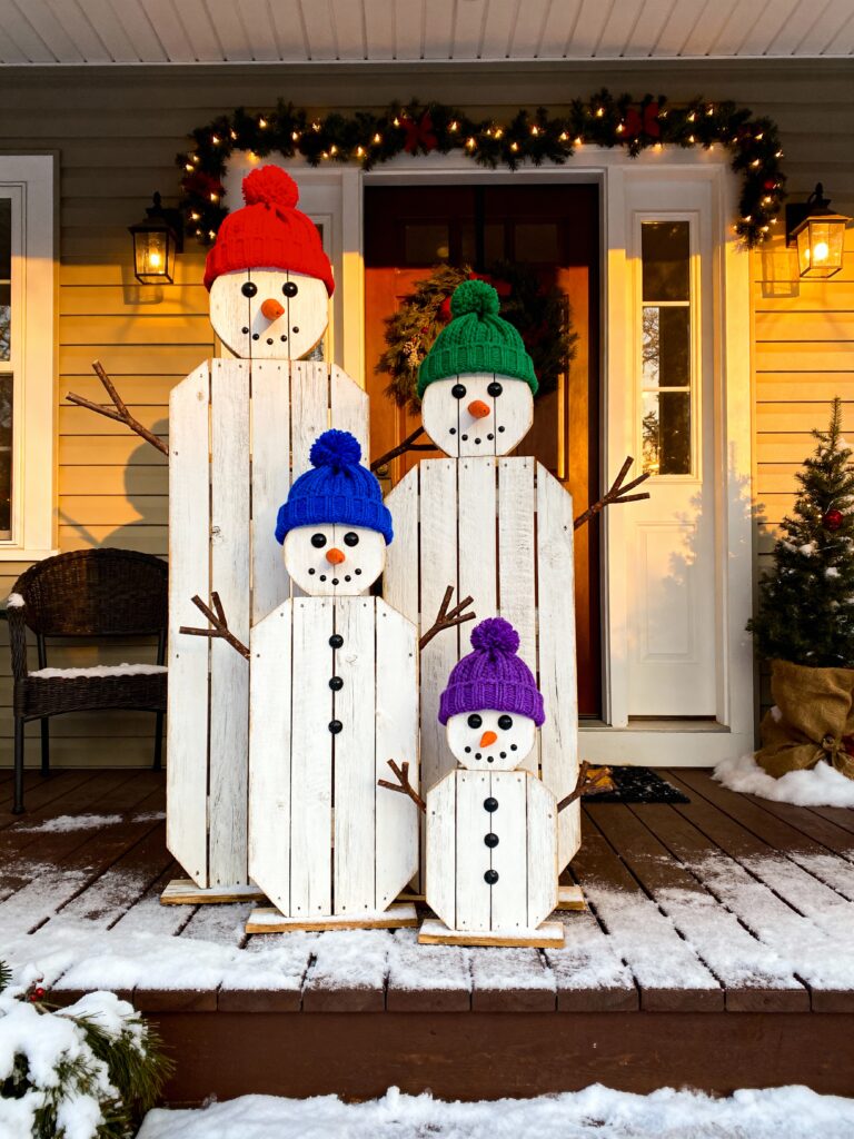 Painted Pallet Snowman Family Porch Decor