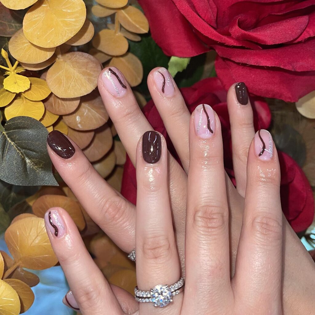 Simple Thanksgiving Nails in Brown with Minimalist Art