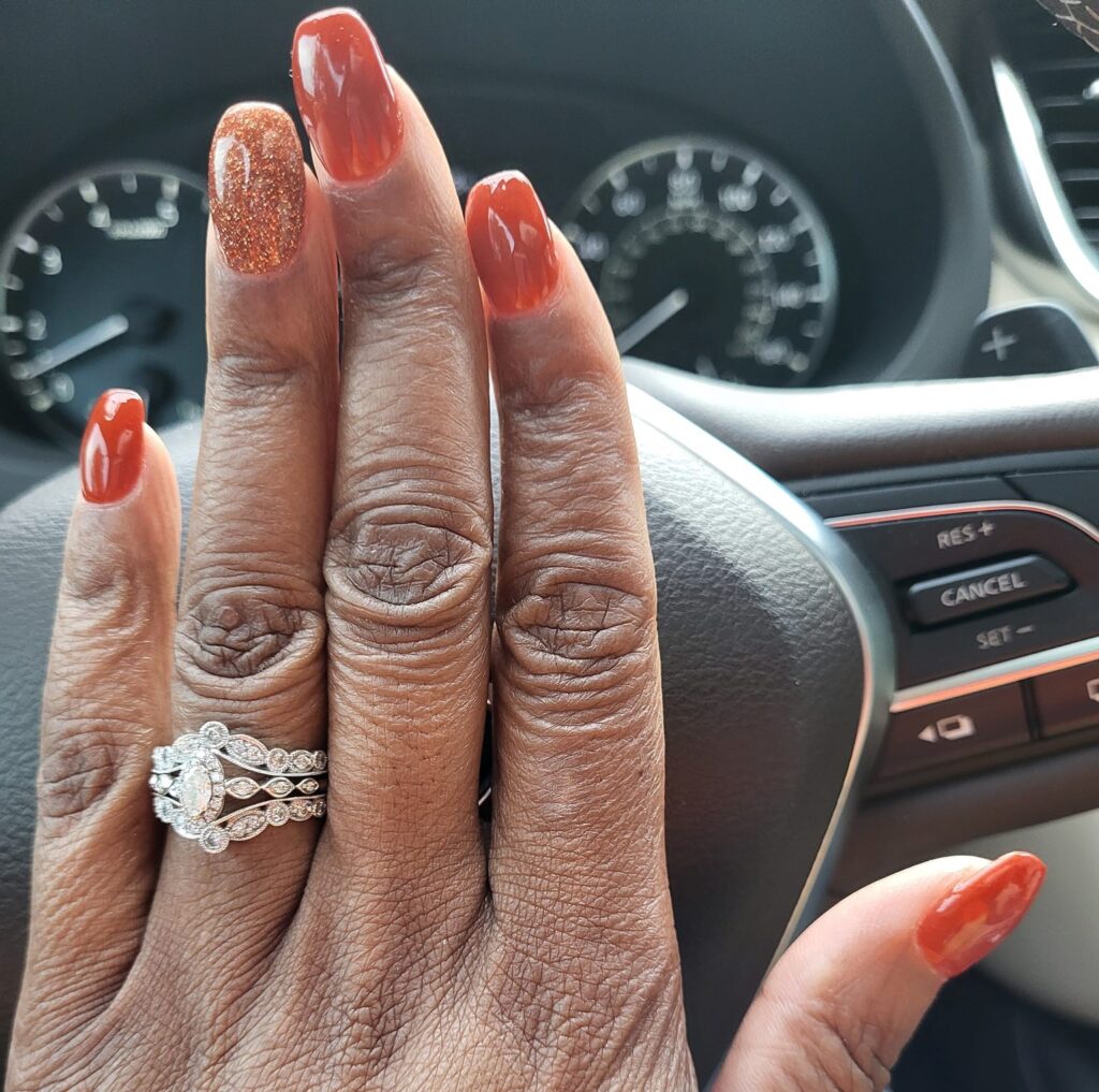 Simple Thanksgiving Nails in Red and Glitter Accent
