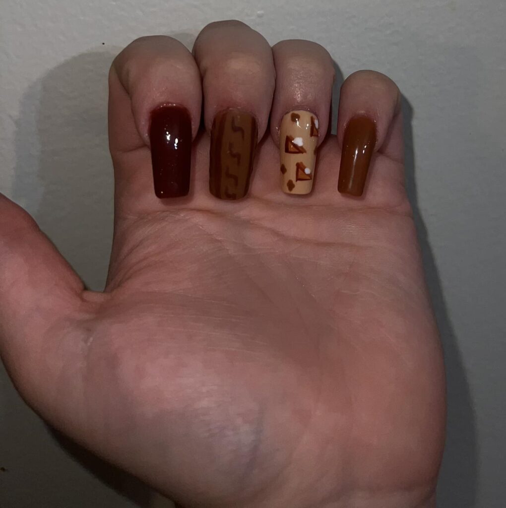 Simple Thanksgiving Nails with Brown Mix and Prints Simple Thanksgiving Nails with Brown Mix and Prints