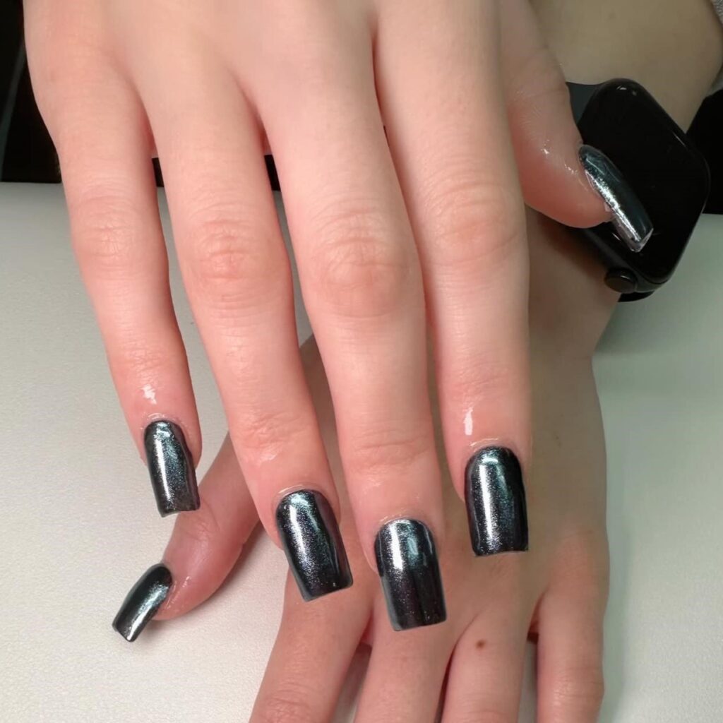 Thanksgiving Acrylic Nails in Metallic Chrome