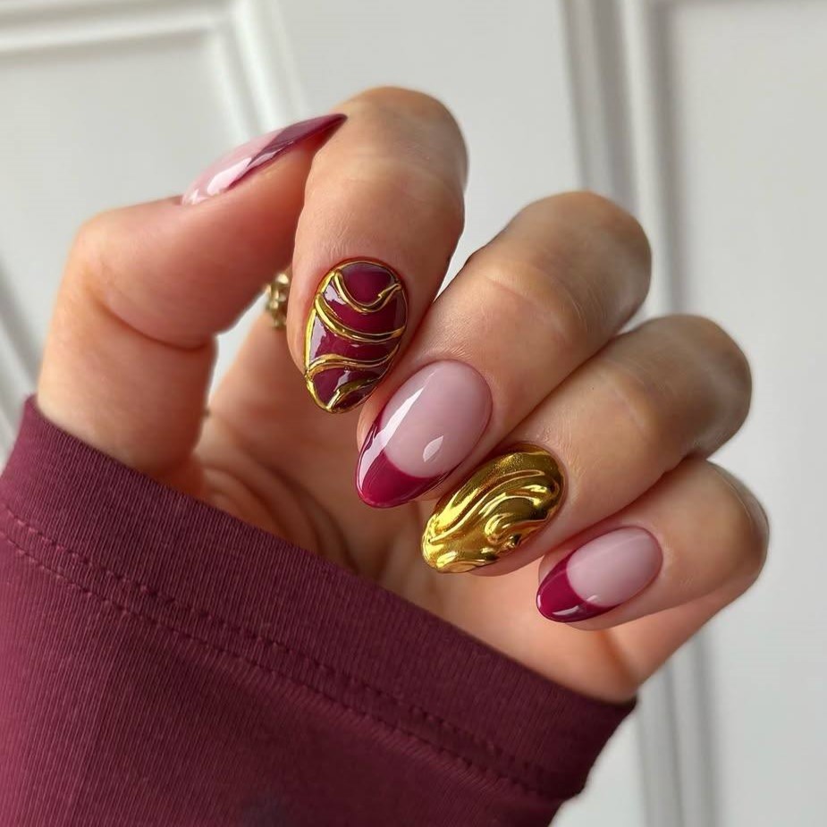 Burgundy & Gold Luxury Tips