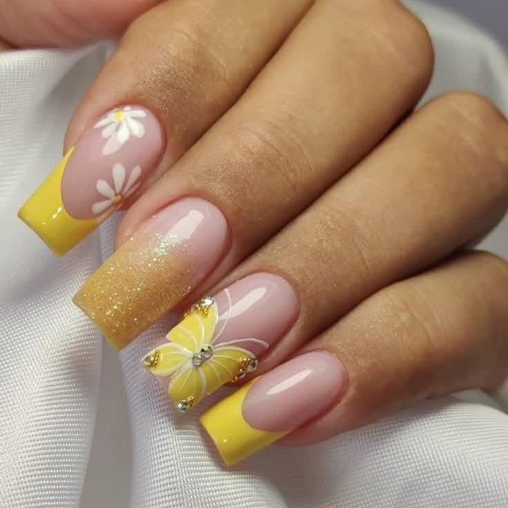 Butterfly and Daisy Yellow Nails (2)