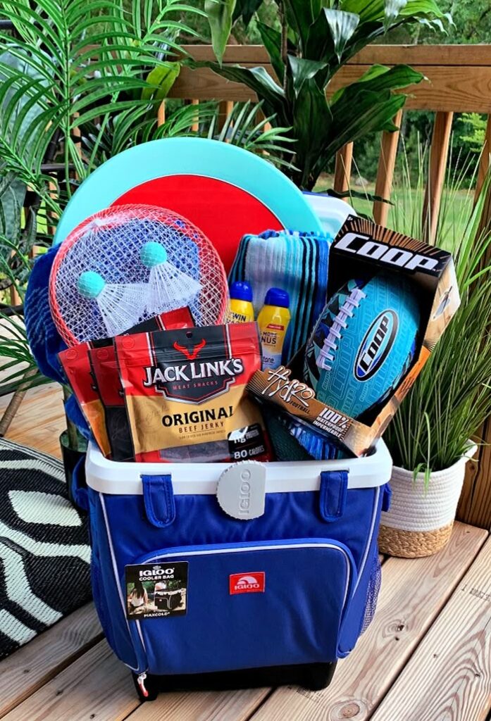 Fun OUTDOOR BASKET Idea