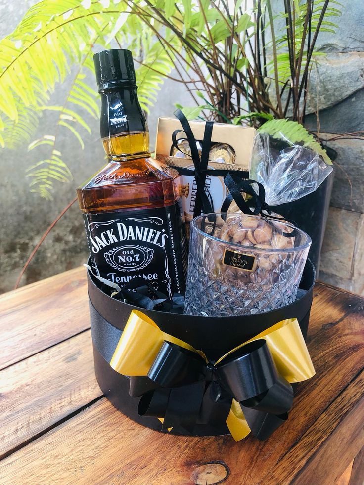 Whiskey & Glass Set Gift