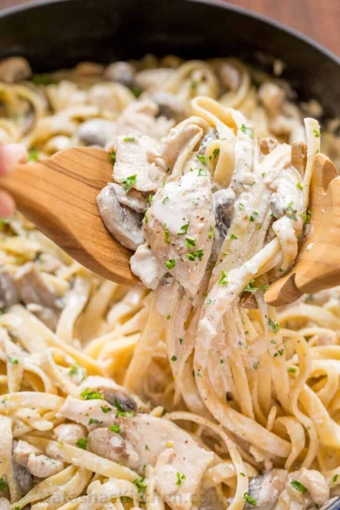 Creamy Chicken Alfredo Fettuccine